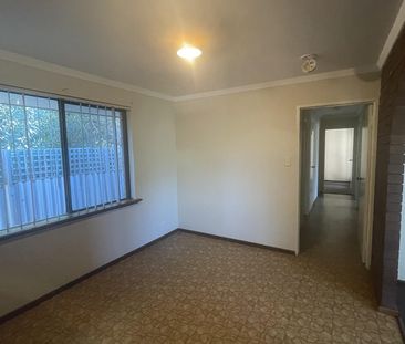 Classic Family Home In Gosnells - Photo 4
