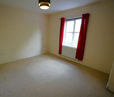 Flat to rent on - Photo 5