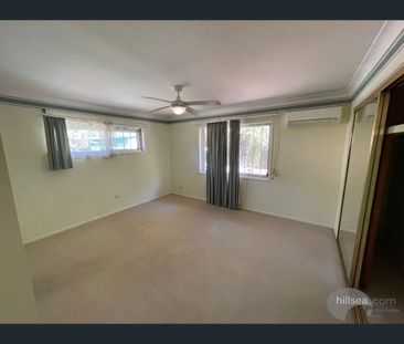 23 Clifton Street, Biggera Waters, Qld 4216 - Photo 5