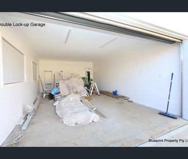 AS NEW | HUGE 2 BEDDER | PRIZED LOCATION! - Photo 6