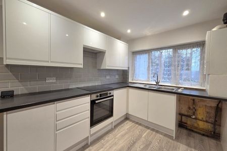 Leesland Road - Photo 2