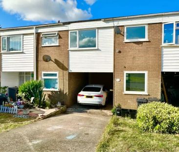 4 bedroom semi-detached house to rent - Photo 2