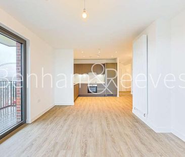 Brook Avenue, Wembley, HA9 - Photo 2