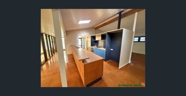 PICTURESQUE ACREAGE LIFESTYLE - Photo 1