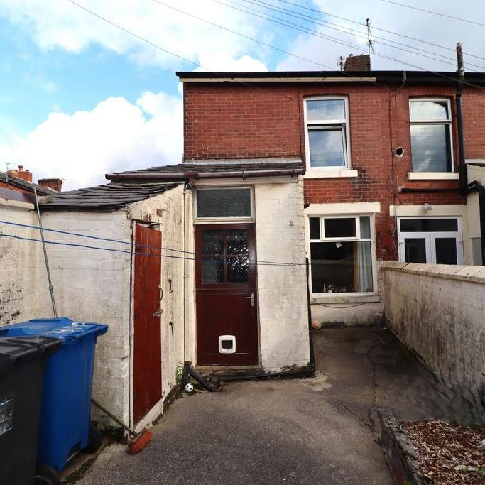 2 bedroom terraced house to rent - Photo 1
