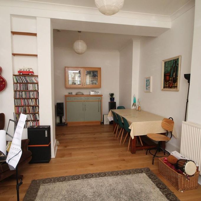 5 bedroom semi-detached house to rent - Photo 1