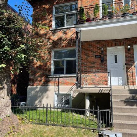 8 1/2 - Montréal (Parc-Extension) - 2 650 $/mois - Photo 3