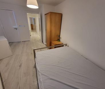 2 bedroom apartment to rent - Photo 6