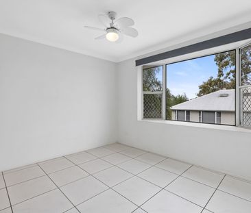 Low maintenance unit in ideal location - Photo 2