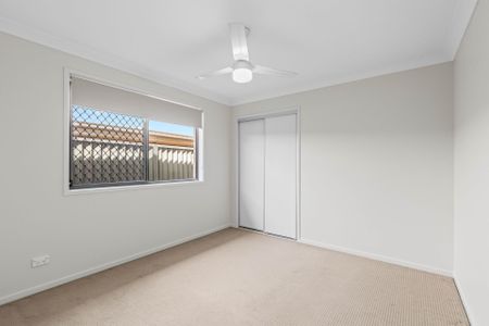 MODERN FAMILY HOME IN FANTASTIC LOCATION - Photo 4