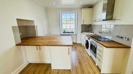 3 bedroom maisonette to rent - Photo 4