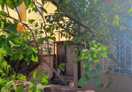 Casa la curte in zona Floreasca - Fotografie 3