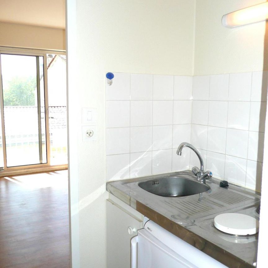 Location Appartement 1 pièce 18m² BORDEAUX 33000 - Photo 1