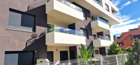 Apartamento de alquiler en Calle Gigantes y Cabezudos, 10, Villamartín - Las Filipinas - Photo 2