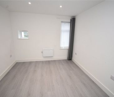 Chester Court, CH62 1DG, New Ferry - Photo 2