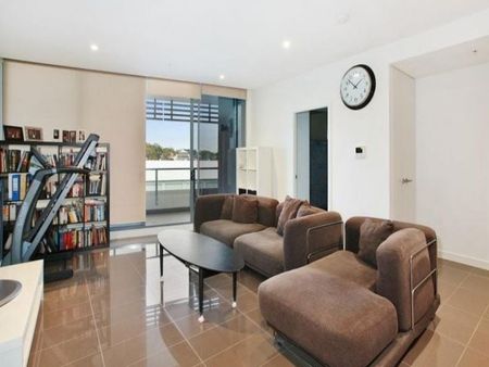 Stylish North-West Apartment in 'Divercity' with Resort Style Facilities - Photo 3