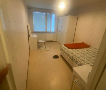 Fäbodvägen, Skogås - Photo 1