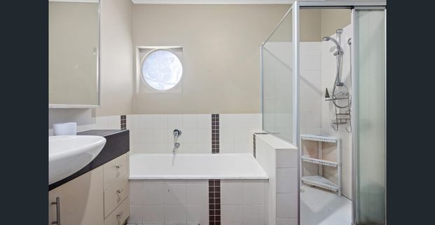 Spacious 3 Bedroom Home in Prime Location - Photo 1