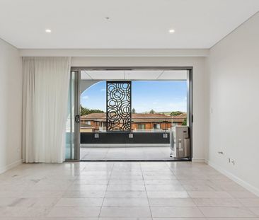 Stylish apartment crafted for modern coastal living - Photo 1