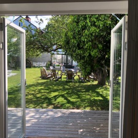 Peder Hardingsväg 12. Mysigt gårdshus - Photo 3