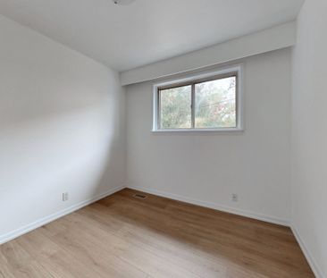 For Lease - 21 Glass Drive, Aurora, Ontario - Photo 6