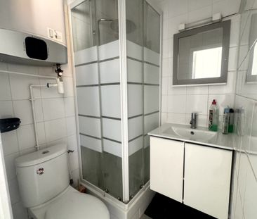 Location Appartement 2 pièces 22m² ST MAUR DES FOSSES 94100 - Photo 1