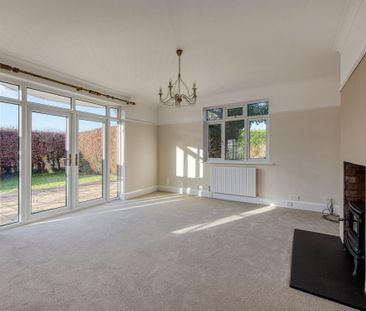 Upper Whittimere Farmhouse, Bobbington - Photo 2