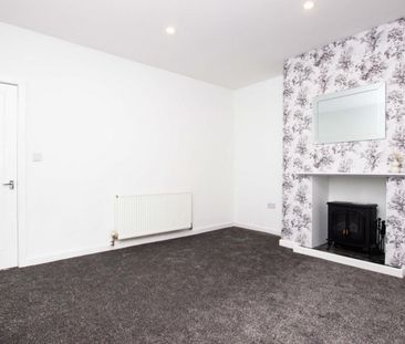 2 bedroom House To Let - Photo 2