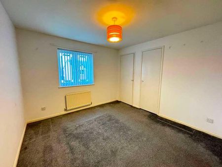 Braydon Drive, North Shields. ** Extended, NE29 - Photo 4