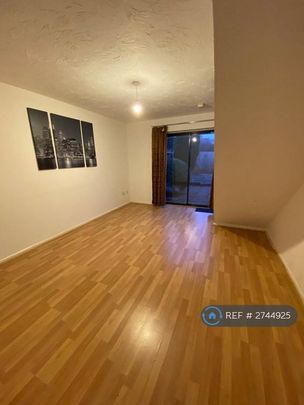 2 bedroom semi-detached house to rent - Photo 1