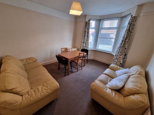 4 Bed Student Accommodation - Photo 1