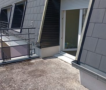 STUDIO AVEC TERRASSE + PARKING - Photo 1