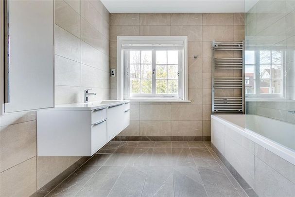 5 bedroom detached house to rent - Photo 1