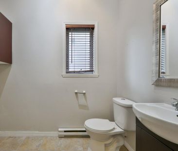 Maison à étages à louer - Laval (Sainte-Rose) (Renaissance) - Photo 2