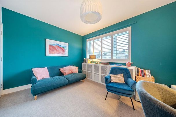 2 bedroom end of terrace house to rent - Photo 1