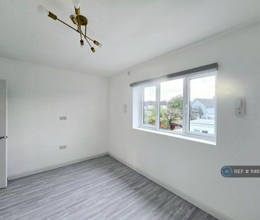 5 bedroom detached house to rent - Photo 4