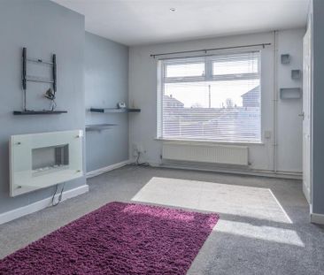 2 bedroom semi-detached house to rent - Photo 2