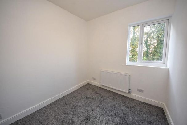 3 bedroom end of terrace house to rent - Photo 1