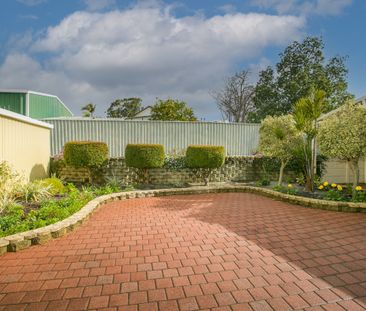 4-Bedroom House in Thornlie - Your Perfect Home Awaits! - Photo 2