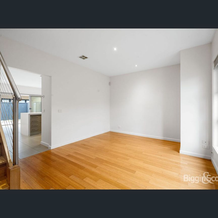 11 Leicester Square, Seaholme, Vic 3018 - Photo 1