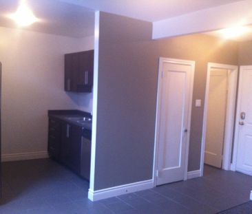 950 Oxford St E. - Photo 5