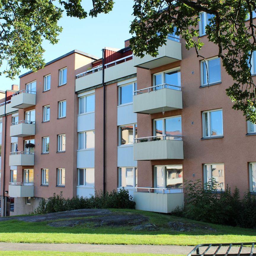 Ängsvägen, Finspång - Photo 1