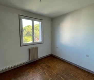 Location Appartement 3 pièces 65m² - Photo 3