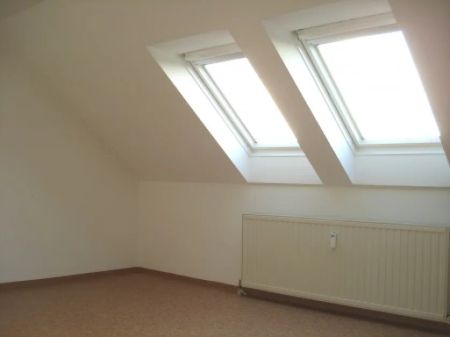 Großzügige 3-Zimmer-Dachgeschoß-Wohnung in Nittenau-Bergham! - Foto 4