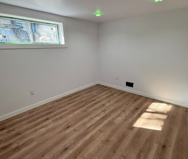 For Lease - 52 Watercliffe Road Unit# Lower 2, Toronto, Ontario - Photo 1