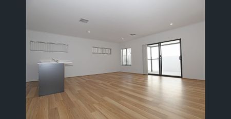 BRAND NEW IDEALLY LOCATED STUNNING VILLA - Photo 4