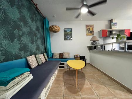 Location Appartement 3 pièces Meublé 68m² ST PIERRE 97410 - Photo 2