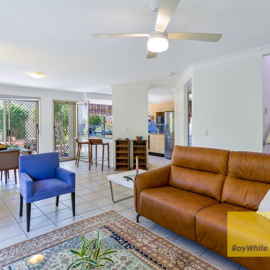 $690 per week / $2,760 Bond - Photo 1