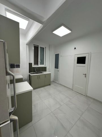 Διαμέρισμα για ενοικίαση Φωκίωνος Νέγρη (Κυψέλη) - Photo 2