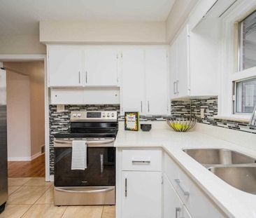 For Lease - 105 Mossbank Drive Unit# Main, Toronto, Ontario - Photo 3